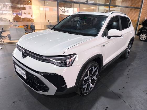 VOLKSWAGEN TAOS 1.4 250 TSI TOTAL FLEX HIGHLINE AUTOMÁTICO